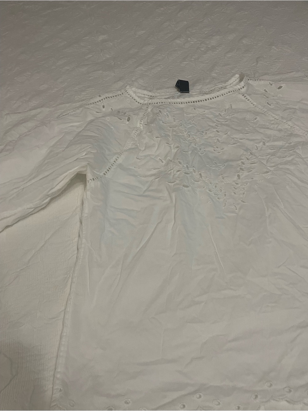 GAP White Eyelet Embroidered Peasant Blouse